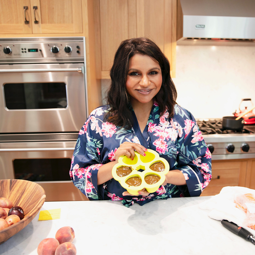 Mindy Kaling Swears by the Kuhn Rikon Pull Chop Kitchen Tool