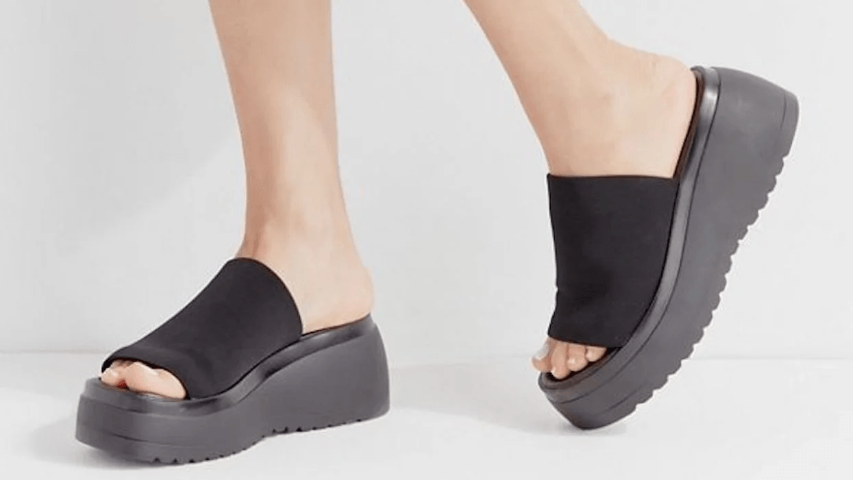 The 90s are back with these Steve Madden platforms - Motherly