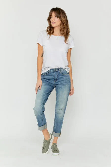 The 9 Most Flattering Postpartum Jeans