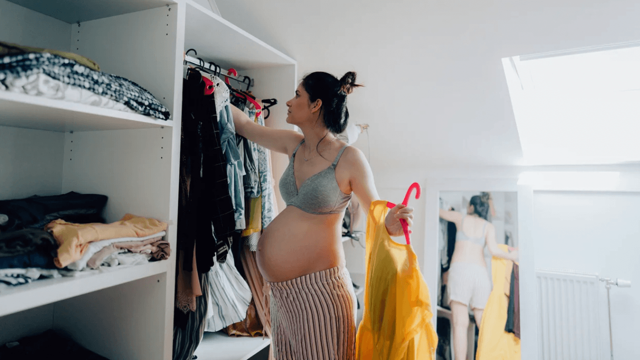 Postpartum Wardrobe Tips: The 8 Pieces You Need After Baby - Next Level  Wardrobe