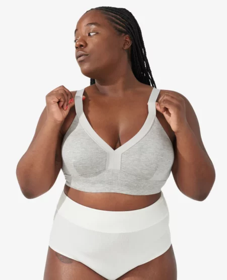 https://www.mother.ly/wp-content/uploads/2021/07/Bodily-The-Effortless-Bra-450x553.webp