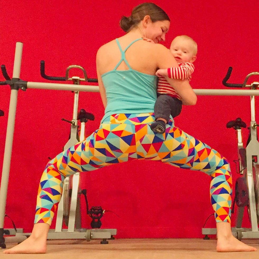 How to include your little one into your yoga practice—8 mommy +