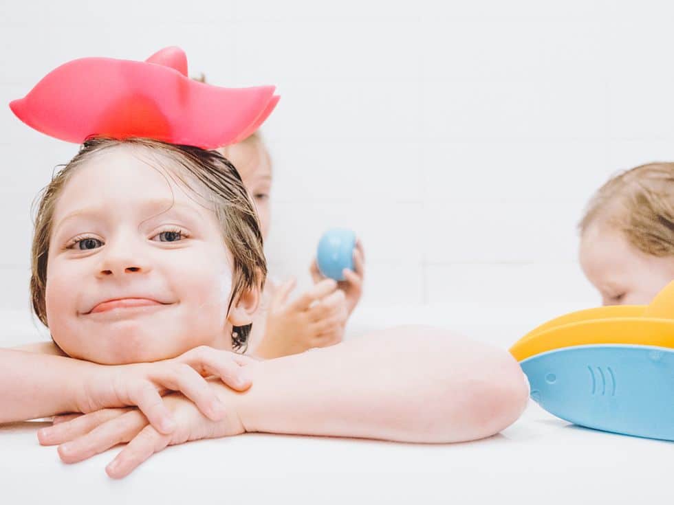 10 Ways to Get Your Toddler to Take a Bath - Mom365