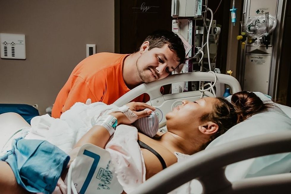 Men Experience What It Feels Like To Give Birth!