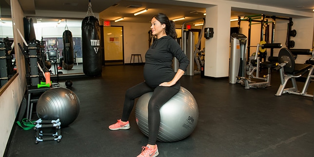Top 5 Exercises for Round Ligament Pain During Pregnancy