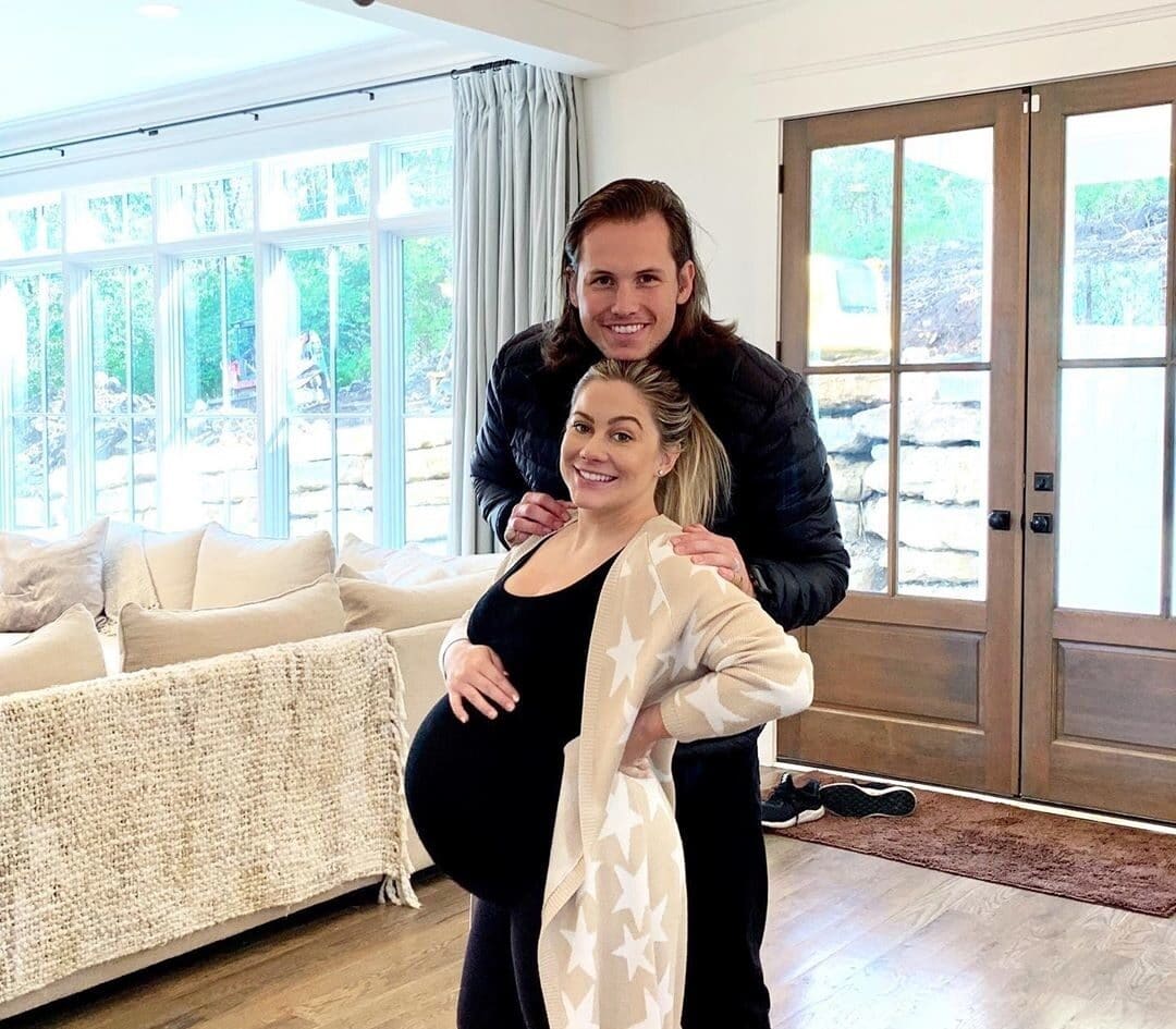 Shawn Johnson East welcomes baby no. 3 - Motherly