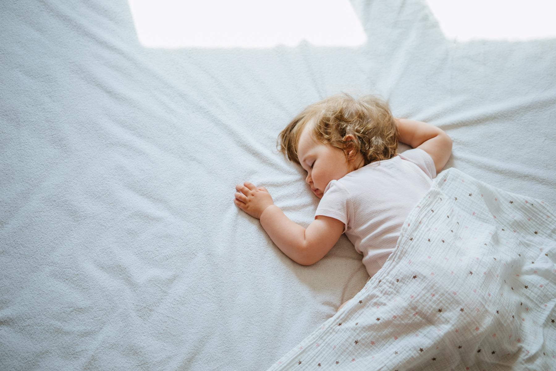 When Can Baby Sleep With A Blanket Expert Tips Motherly