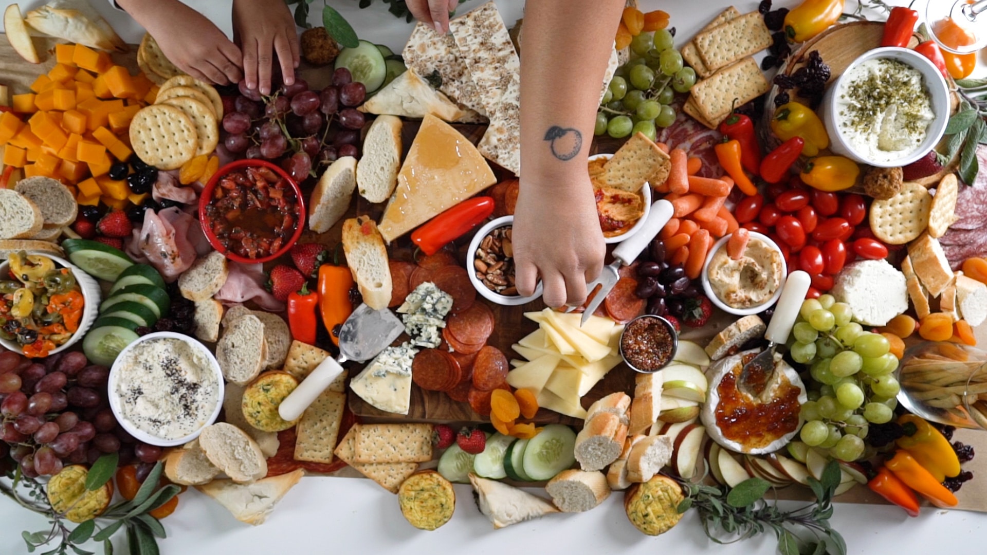 The Difference Between A Grazing Table And Charcuterie Board