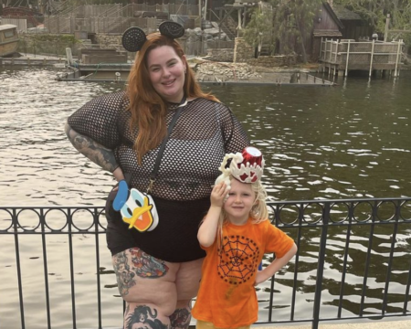 Breastfeeding In Public Is Hard. For Plus-Size Women, It's Even