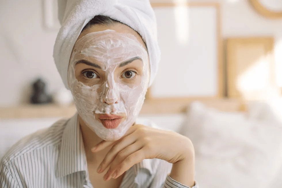 womaninfacial