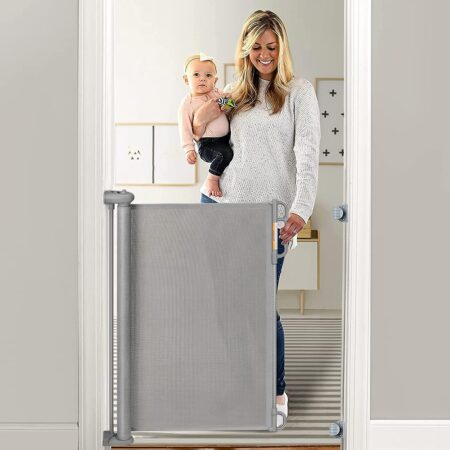 https://www.mother.ly/wp-content/uploads/2021/12/Momcozy-retractable-baby-gate-450x450.jpg