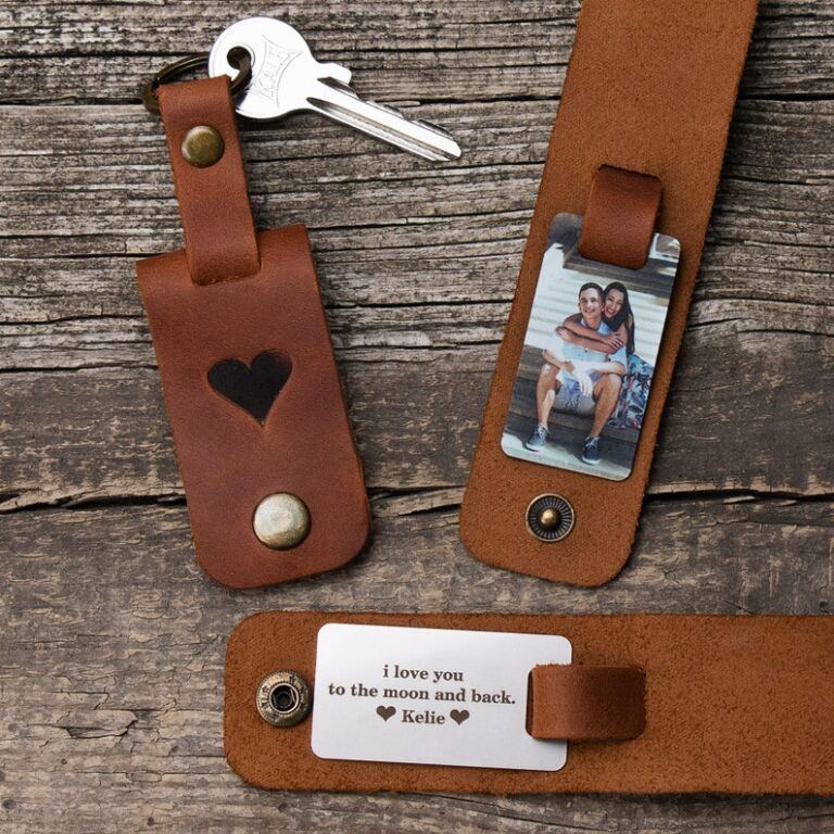 cowhideia leather keychain