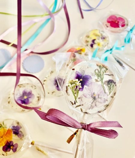 AlissaSophiaStudio Edible Flower Lollipops