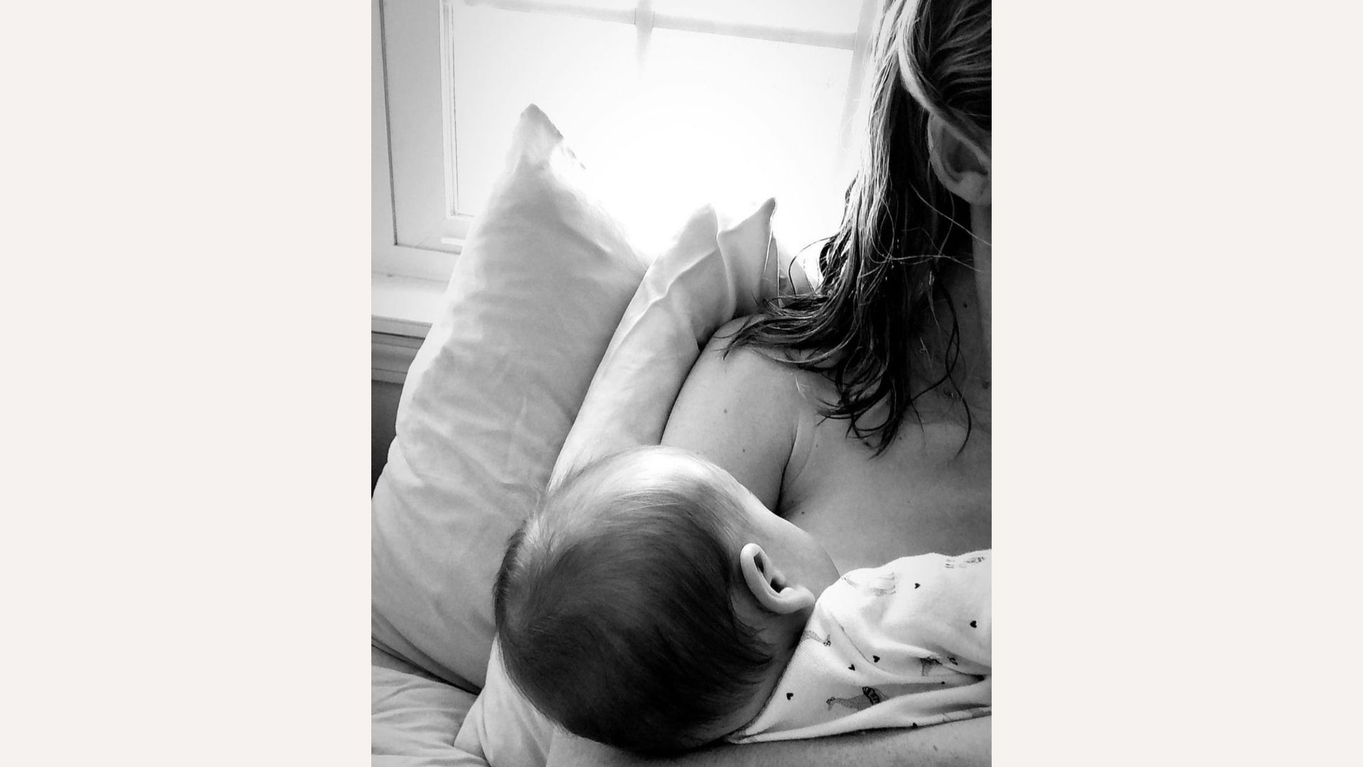 How To Stop Breastfeeding While Keeping Yourself & Baby Happy - Motherly