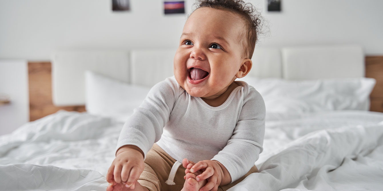 A guide to help your baby sit up