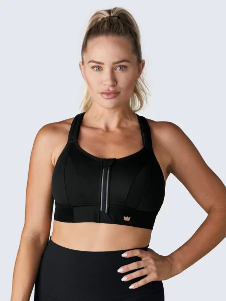 Mum shares the sports bra that supports her large breasts for running –  SportsBra