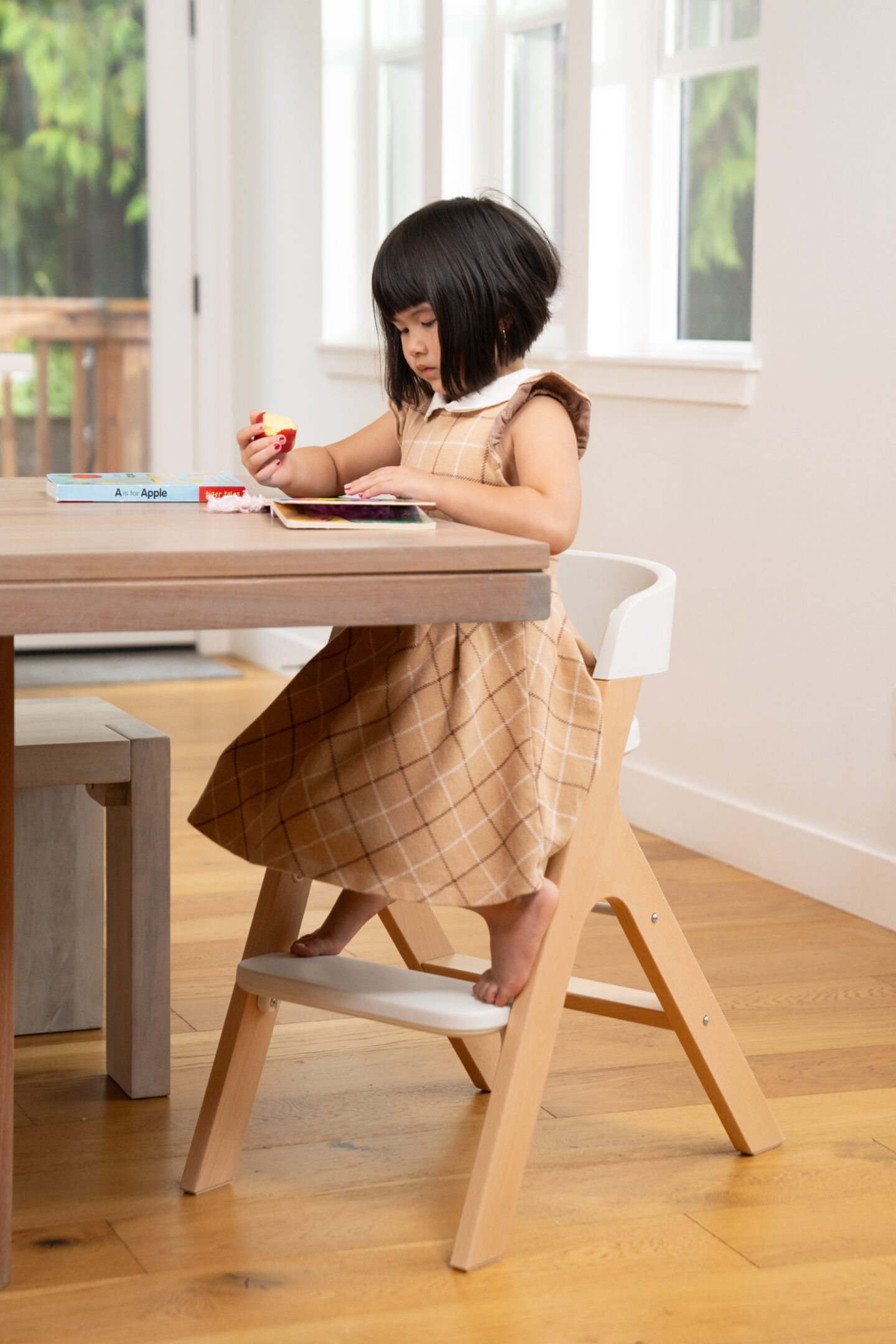 High chair that turns into a table hot sale