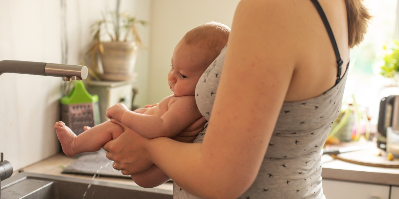 A Baby Pillow: Convincing Reasons Why Your Baby Doesn't Need One