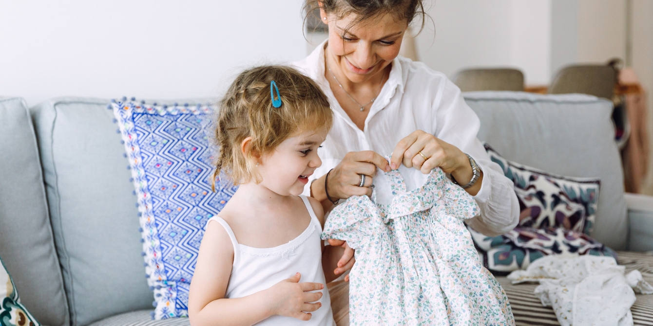 How to Tie Dye Socks - Happy Mothering