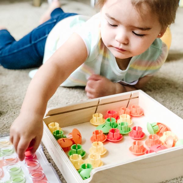 I want my kids to play with toys, but don't like the mess—so I tried ...