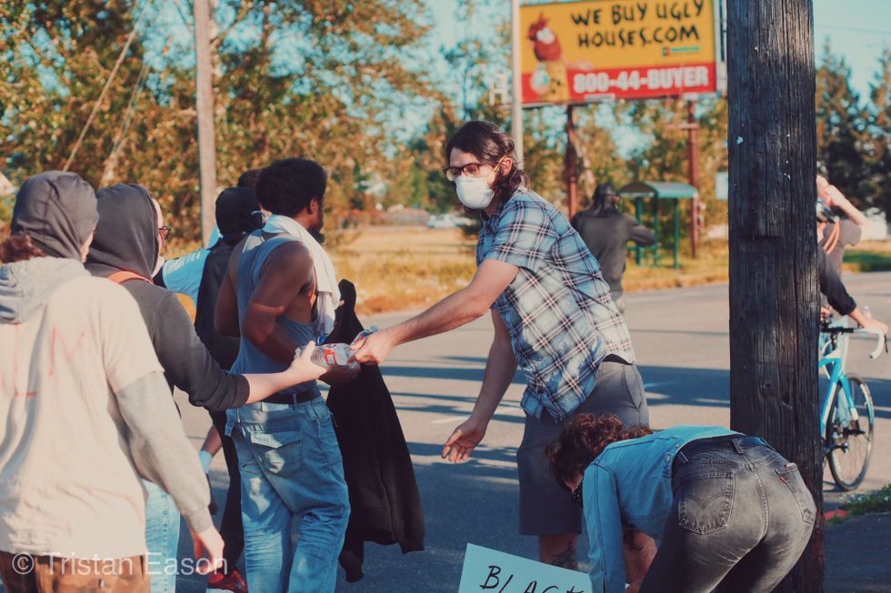 peaceful protests george floyd 9 Motherly